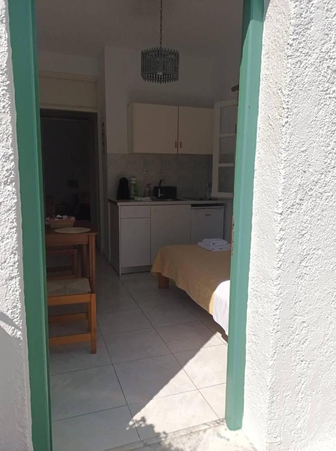Dioni Lux Inn 2 Pachaina Екстер'єр фото